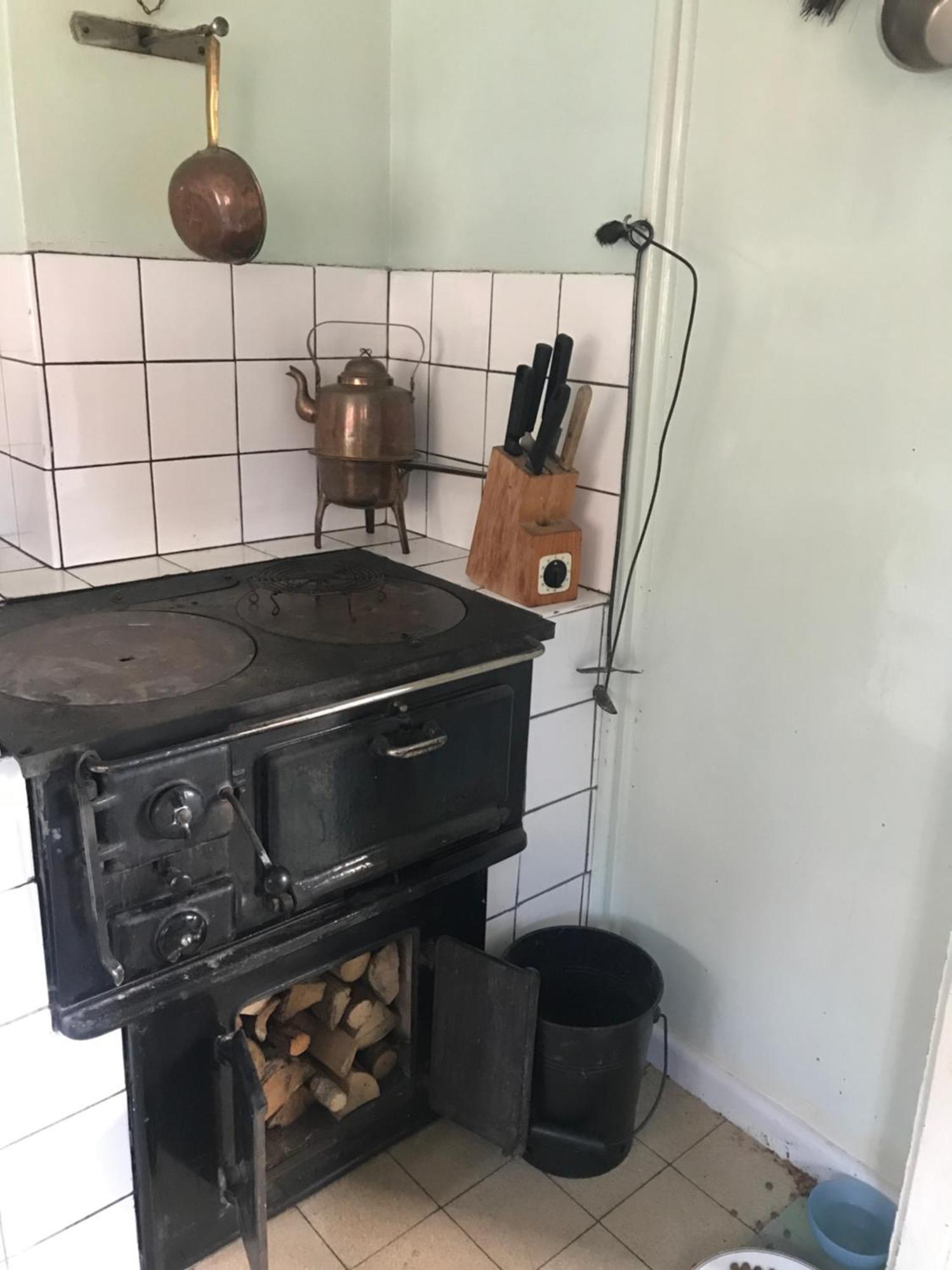 Charmigt Aeldre Hus, Laddbox 22 Kw, 5 Bil-Minuter Till Bad Strömstad Extérieur photo